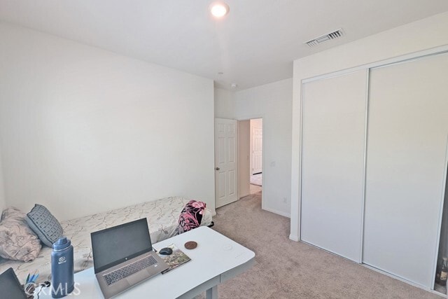 Building Photo - 3338 S Myrtle Dr