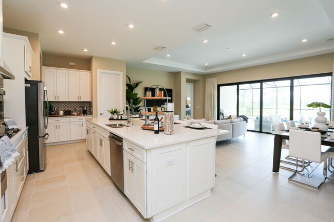 Building Photo - BRAND NEW** STUNNING POOL HOME**PROFESSIONALLY DECORATED**3 BEDS + DEN/ 3 FULL BATHS***ESPLANADE ...