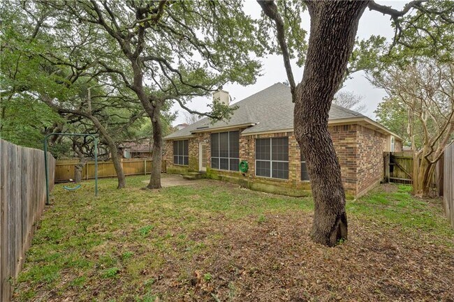 Building Photo - 8516 Dunsmere Dr