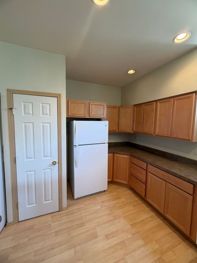 Building Photo - 2 Story West Side Kalispell Townhouse