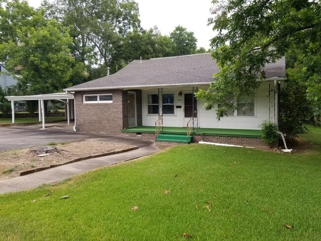 Primary Photo - a charming 3 Bed 2 Bath House