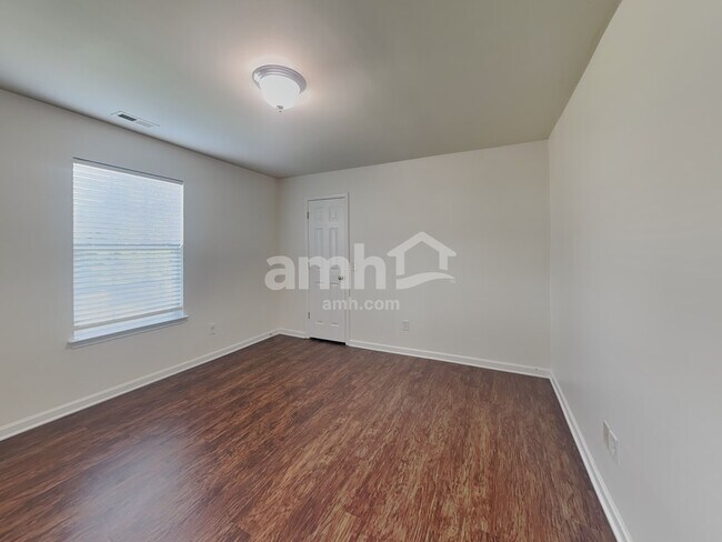 Building Photo - 6923 Babbling Brook Ln