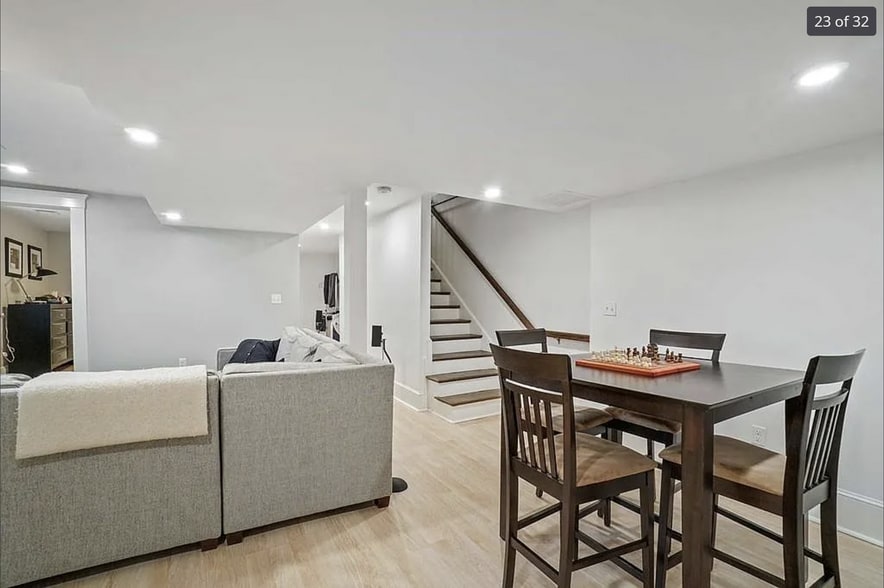 Building Photo - 20 Lincoln St