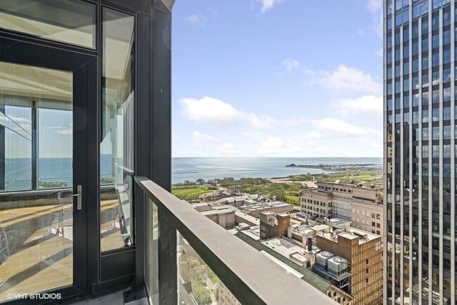 Building Photo - 60 E Monroe St