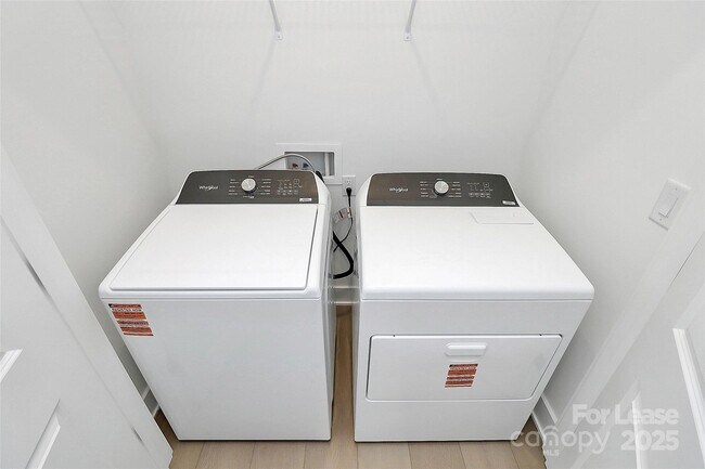 Building Photo - 1103 Kokomo Ln