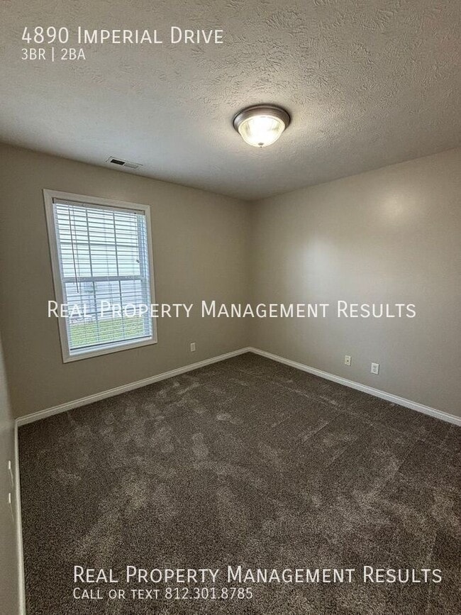 Building Photo - 4890 Imperial Dr