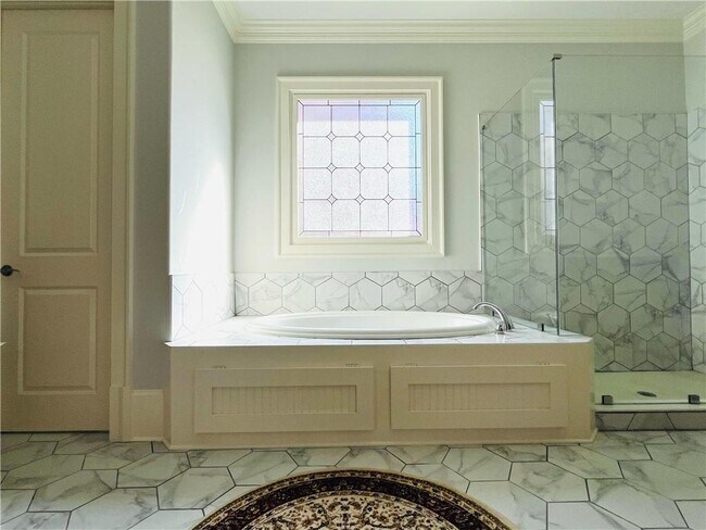 Building Photo - 3445 Rialto Pl