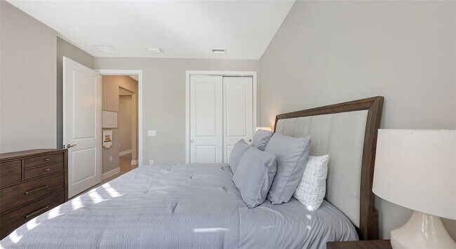 Building Photo - 7675 Summerland Cove