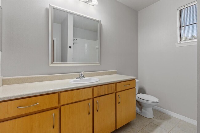 Building Photo - Gated Bartram Park Condo