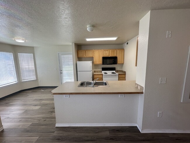 Building Photo - 11839 Cloverbrook Ln