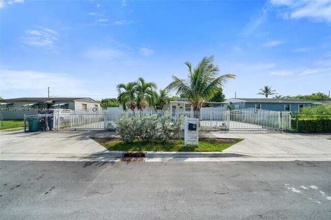 Building Photo - 845 NW 2nd St