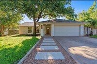 Building Photo - 5506 Salem Walk Dr