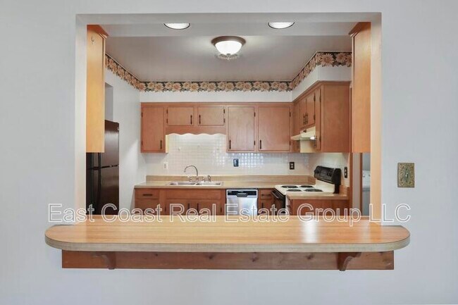 Building Photo - 226 B Wakefield Rd
