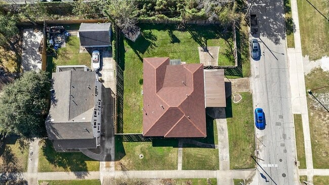 Building Photo - 3608 Wheeler Ave