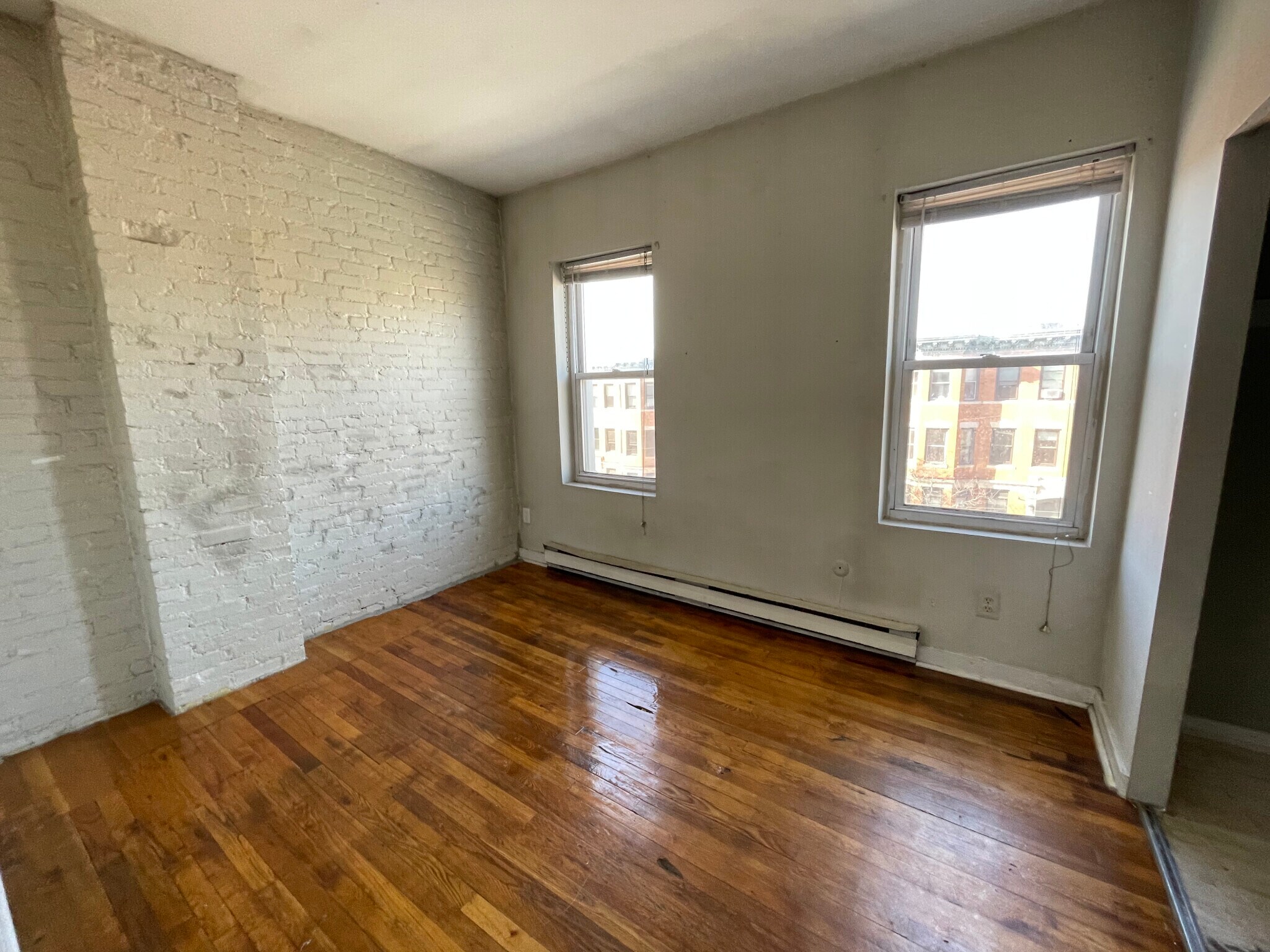 Building Photo - 886 Huntington Ave