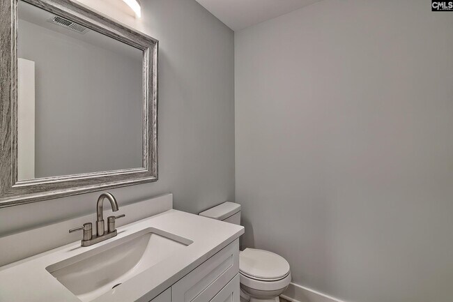 Building Photo - 209 Lynch Ln