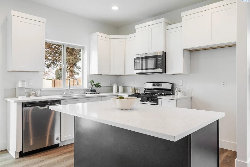 Building Photo - 1008 S Underwood St