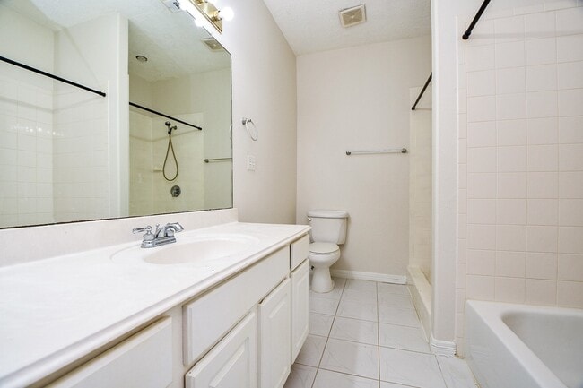 Building Photo - 4230 Benard Ct