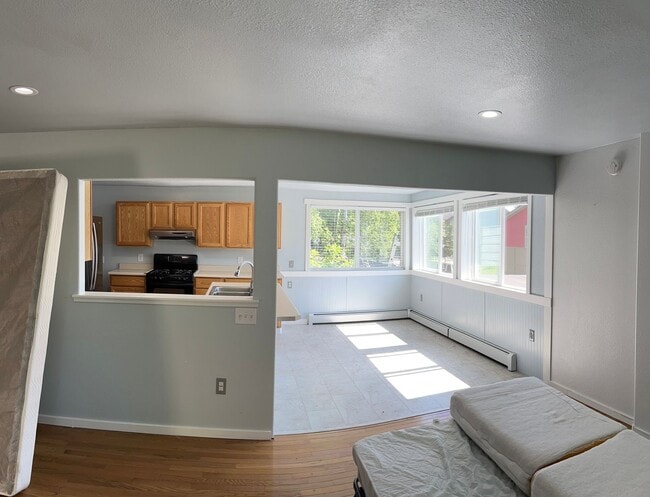 Building Photo - 12333 End St