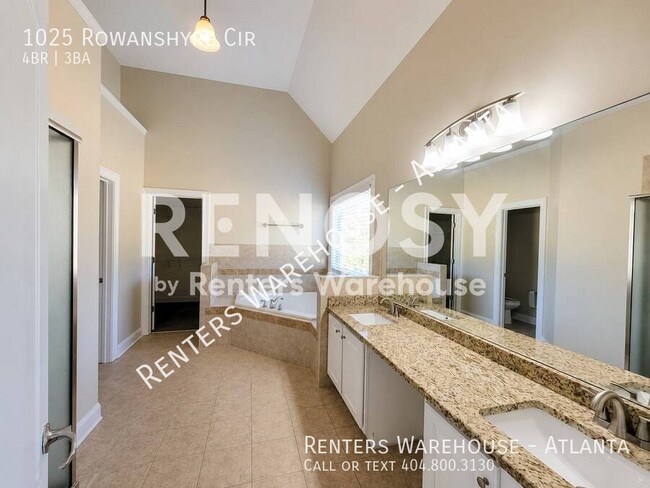 Building Photo - 1025 Rowanshyre Cir