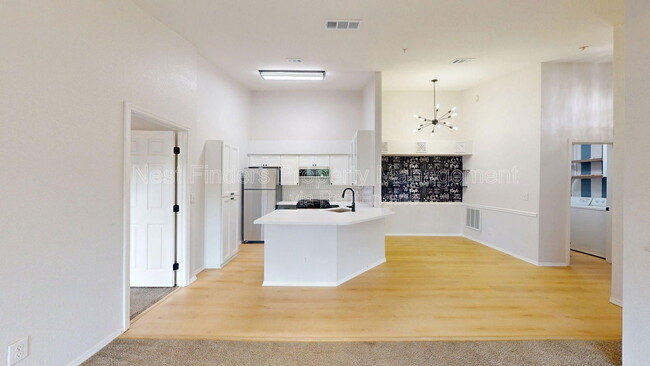 Building Photo - 13810 Sutton Park Dr N