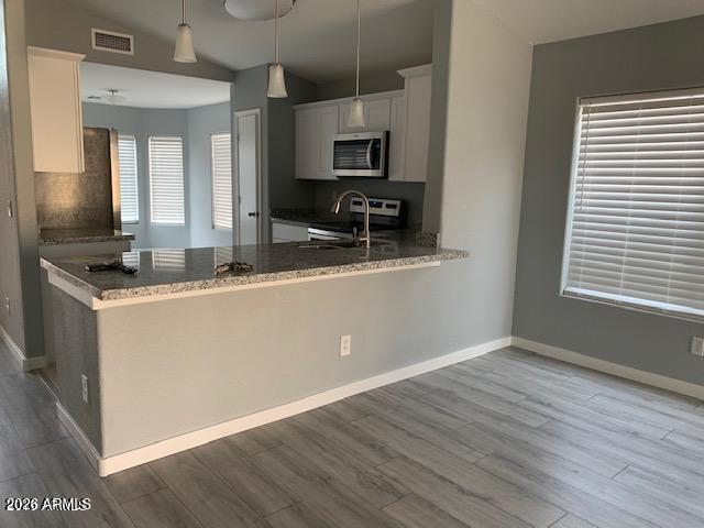 Building Photo - 6611 W Desert Hollow Dr
