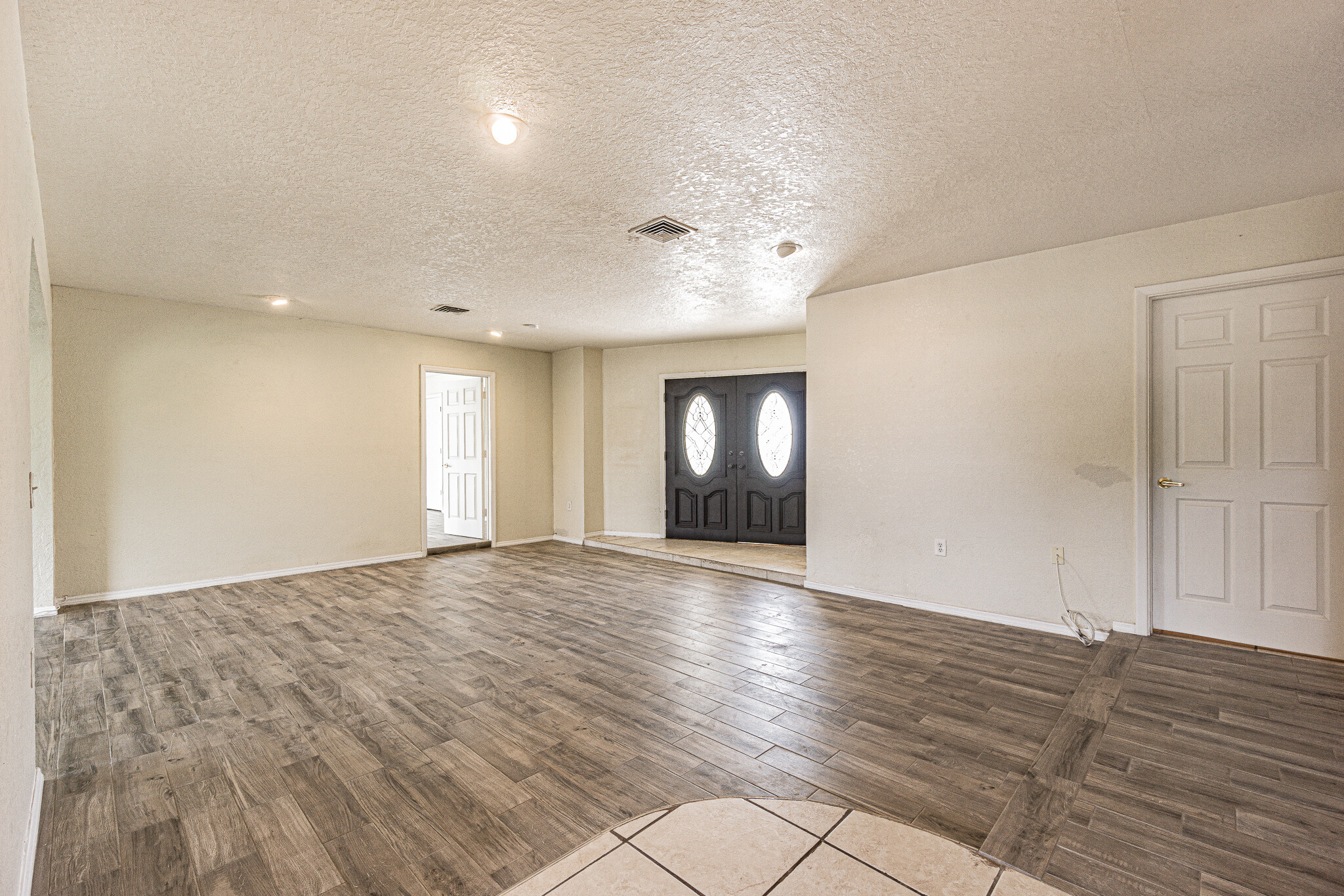 Building Photo - 4149 Floramar Ter