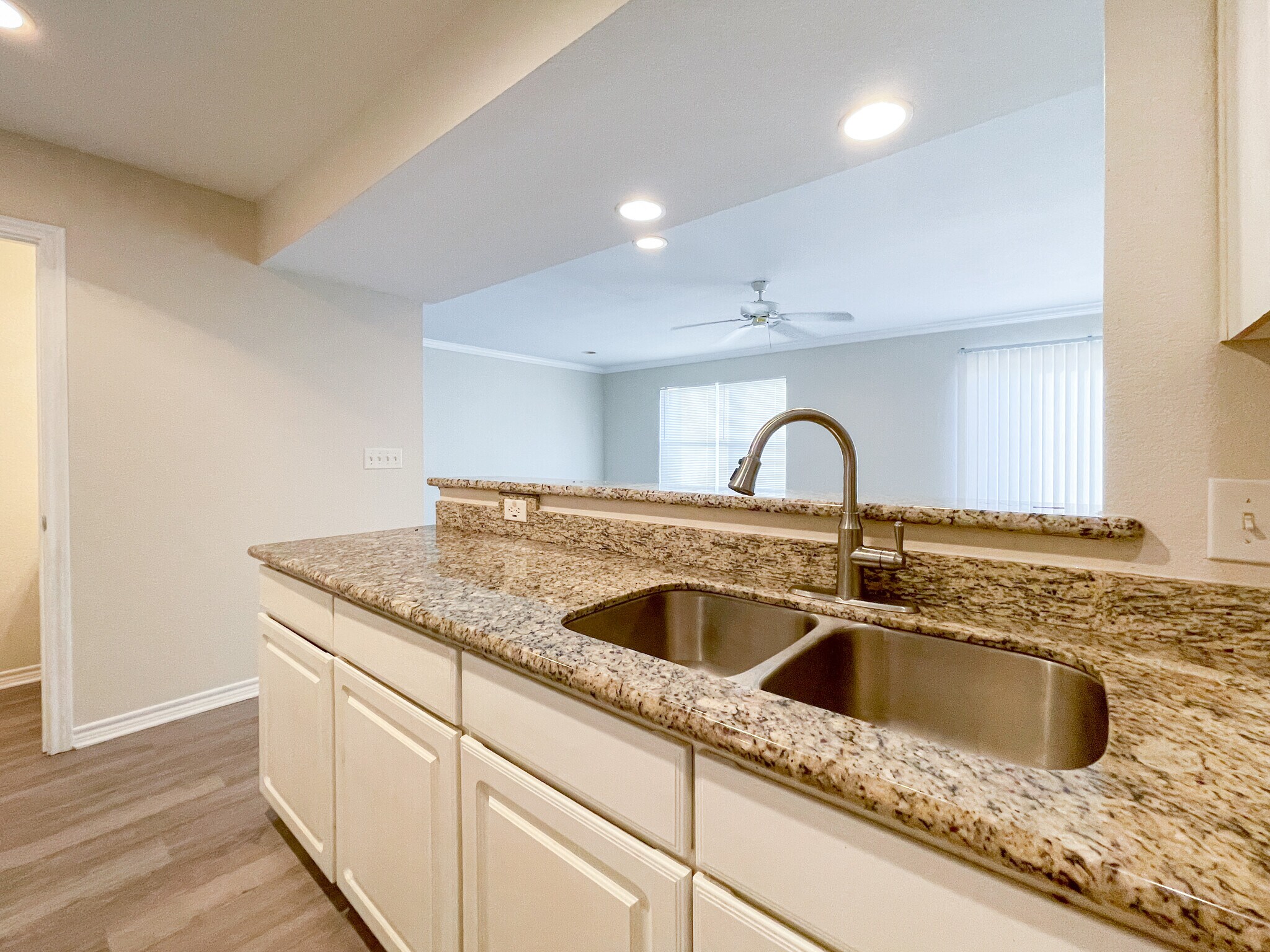 Building Photo - 309 Gurley Ln