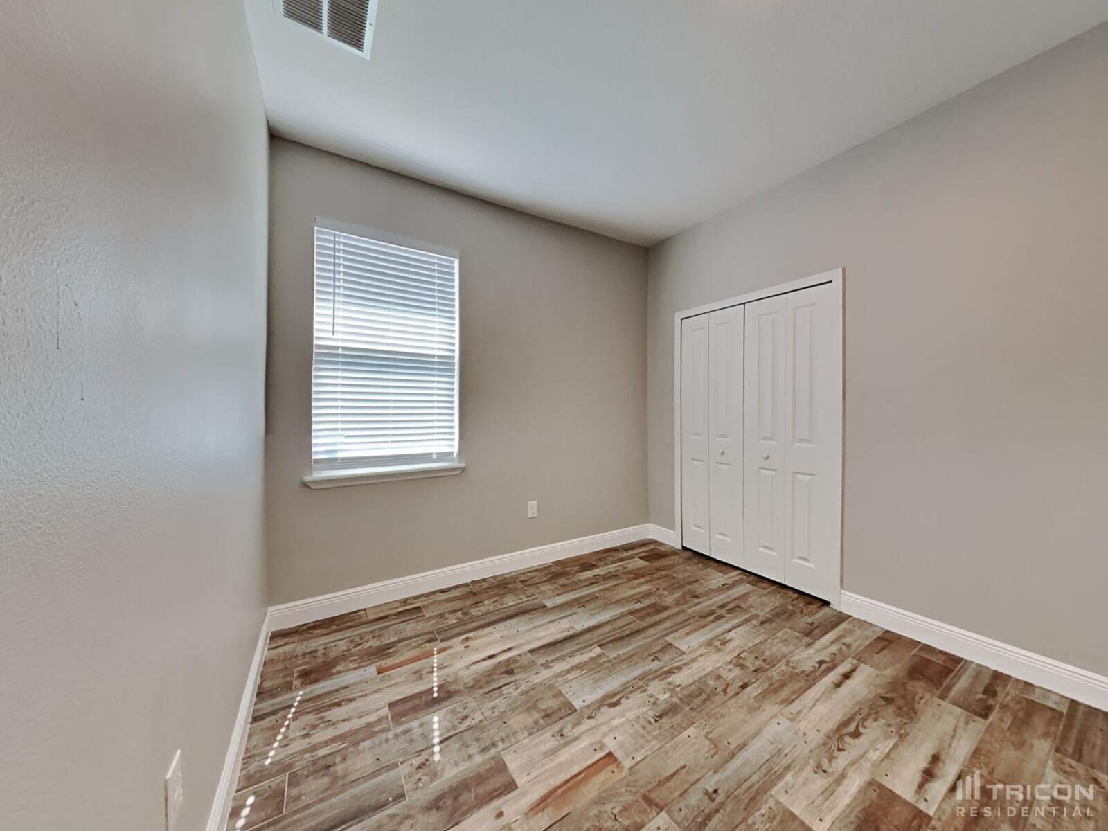Building Photo - 3321 Buttonwood Ave