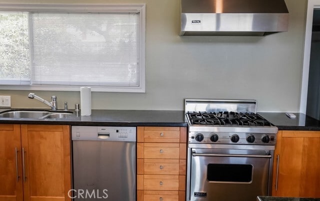 Building Photo - 475 Cliff Dr