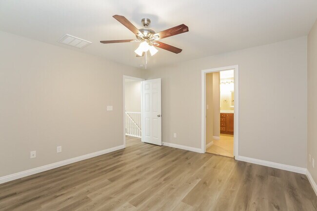 Building Photo - 10186 W Glen Aire Ave