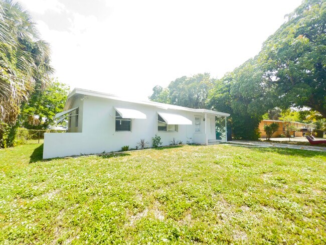 Primary Photo - 3530 NW 1st Ct