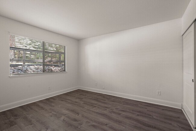 Building Photo - Incline Village: Condo - 3 Bedrooms, 2 Full Bathrooms, 1 Car Garage, Low Elevation, Centrally Loc...