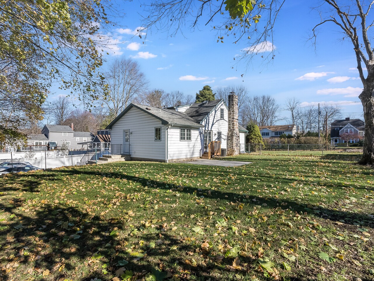 Building Photo - 130 Littleton Rd