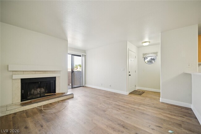 Building Photo - 2978 Juniper Hills Blvd
