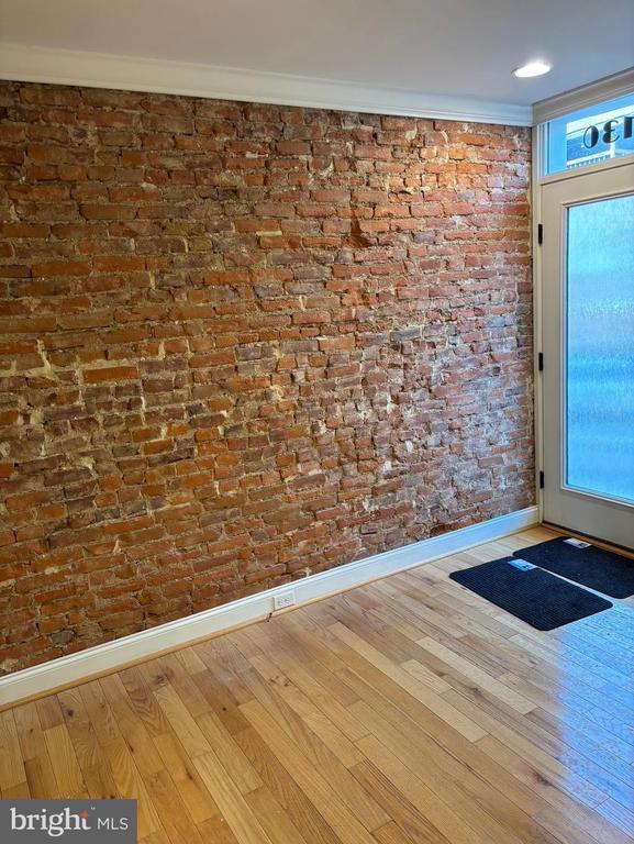 Building Photo - 1130 Watkins St