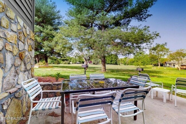 Building Photo - 661 Harrison Ferry Rd