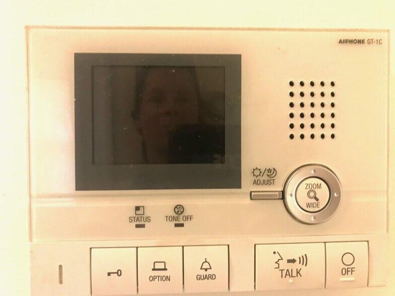 Video Intercom - 146 Calumet St