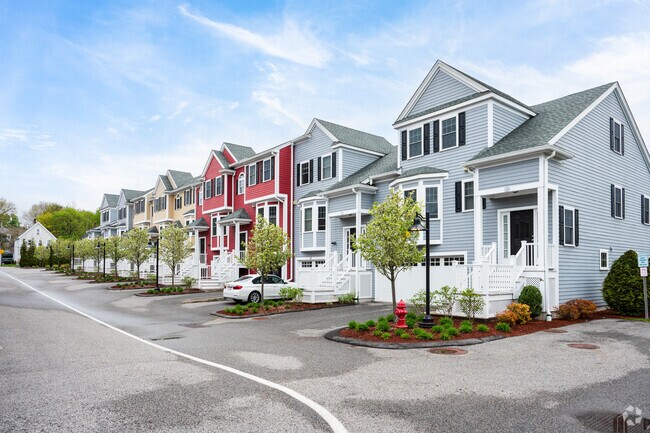 Building Photo - Lenox Village Townhomes