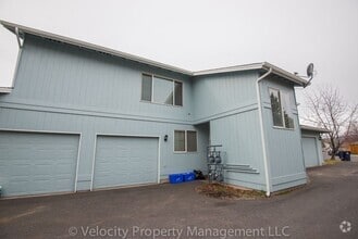 Building Photo - M150