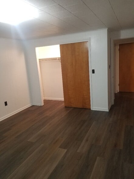 Building Photo - 190 Marchand Dr