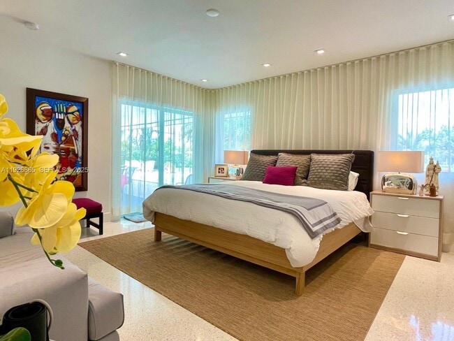 Building Photo - 9121 SW 85th St