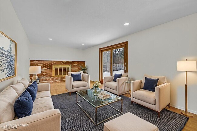 Building Photo - 5601 Sunset Dr