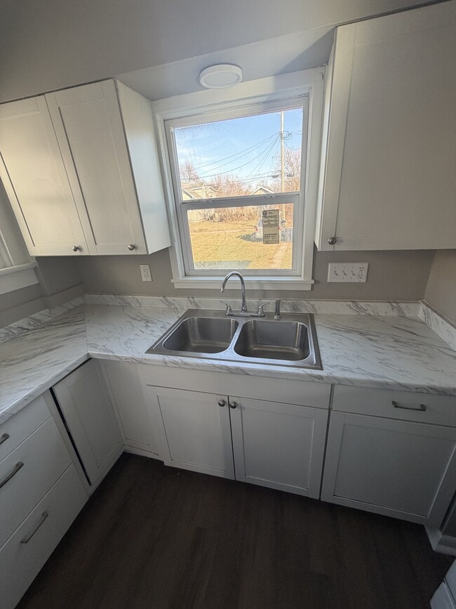 Building Photo - 3009 Holton Ave