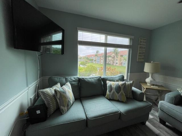 Building Photo - 110 Villa Cir