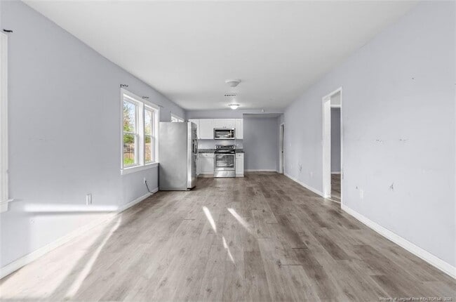 Building Photo - 313 S Racepath St