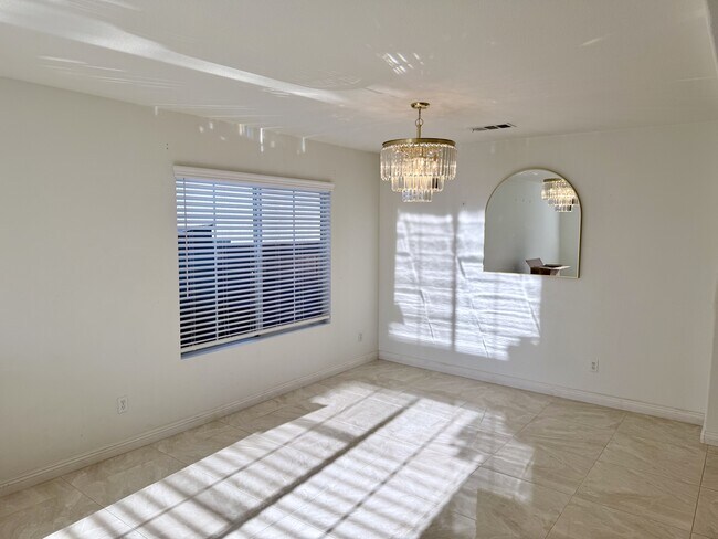 Building Photo - 11226 Evergreen Loop