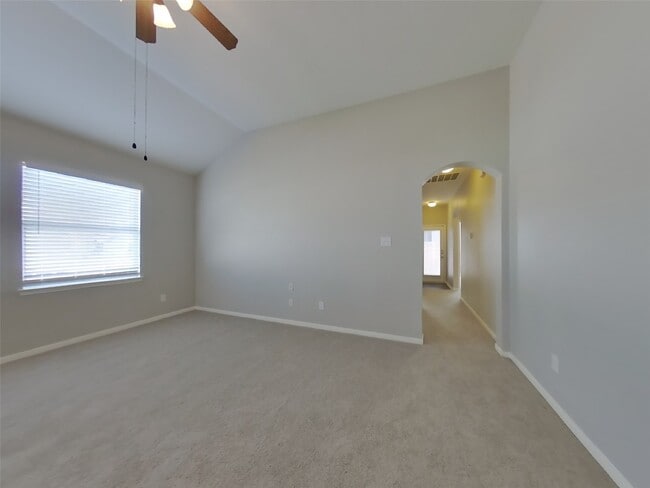 Building Photo - 3963 Mossy Spring Ln