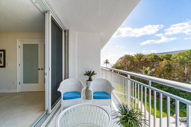 Building Photo - 2780 S Ocean Blvd