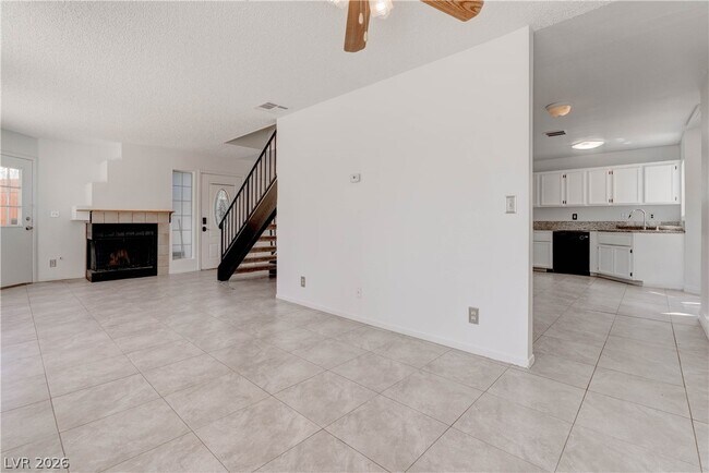 Building Photo - 5519 Myron Cir